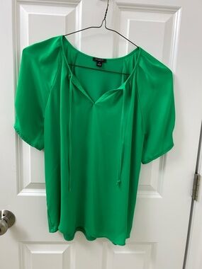 Ann Taylor Emerald Green Tie-Front Blouse